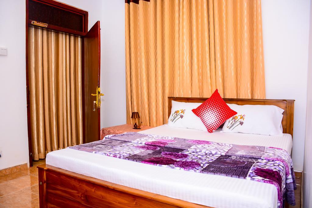 Lakshmi Family Villa Negombo Dış mekan fotoğraf