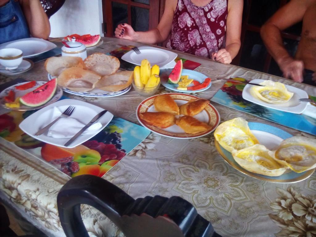 Lakshmi Family Villa Negombo Dış mekan fotoğraf